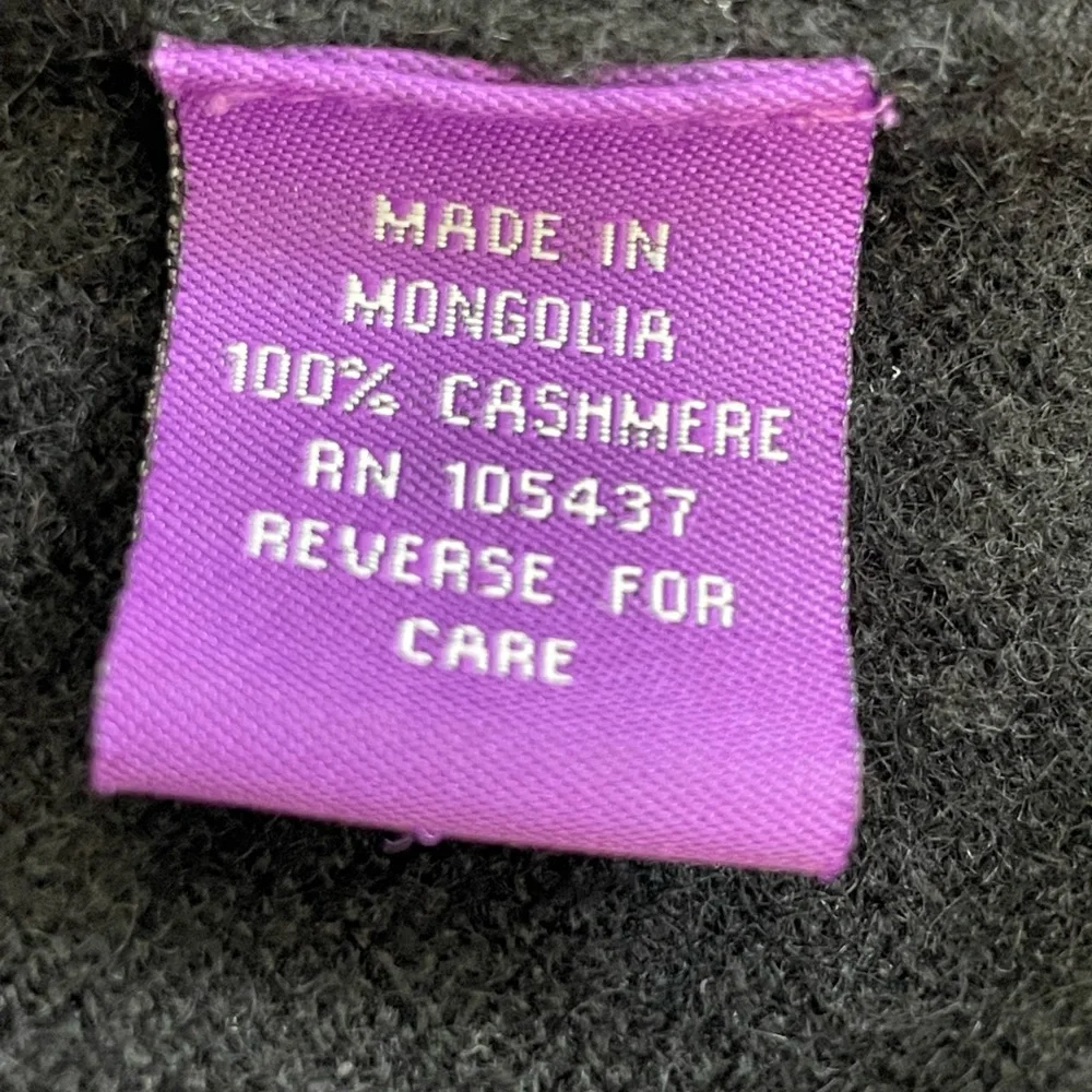 PETER MILLAR BLACK 100% CASHMERE VEST SIZE MEDIUM